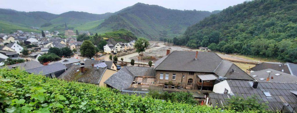 Der Weinort Mayschoß nach der Flut 2021