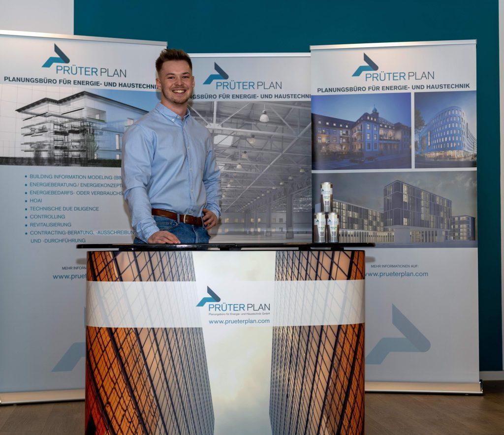 Die Firma Prüterplan ist beim Berufsinfomarkt vertreten.