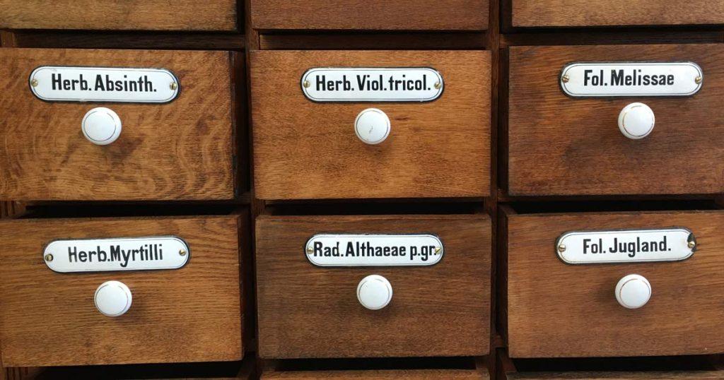 Eröffnung Adler Apotheke